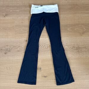 Sunny Dé Fold Over Flare Yoga Pants Size XS in Navy Blue